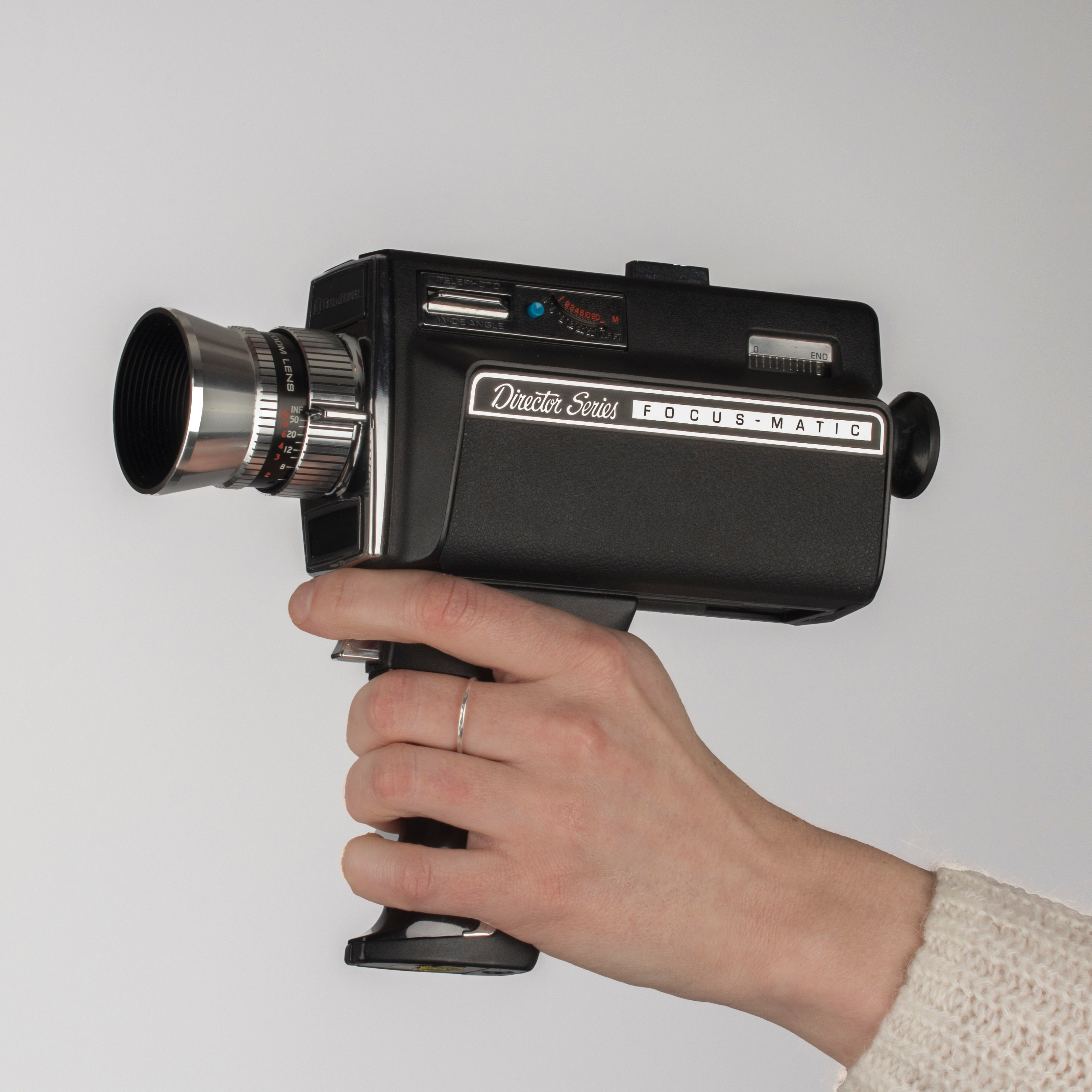 Inducir muy agradable personal Super 8 and regular 8mm movie cameras for sale at New Wave Pool