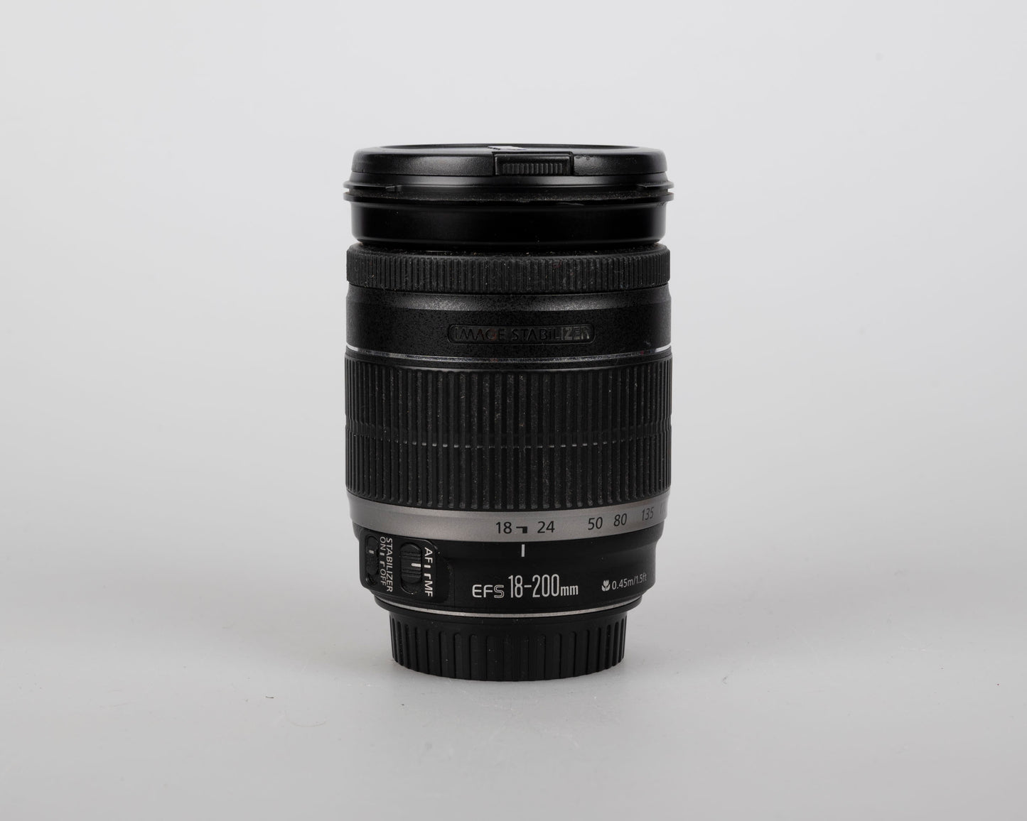 Objectif zoom Canon EF-S 18-200mm 1:3.5-5.6 IS (série 4601025608)