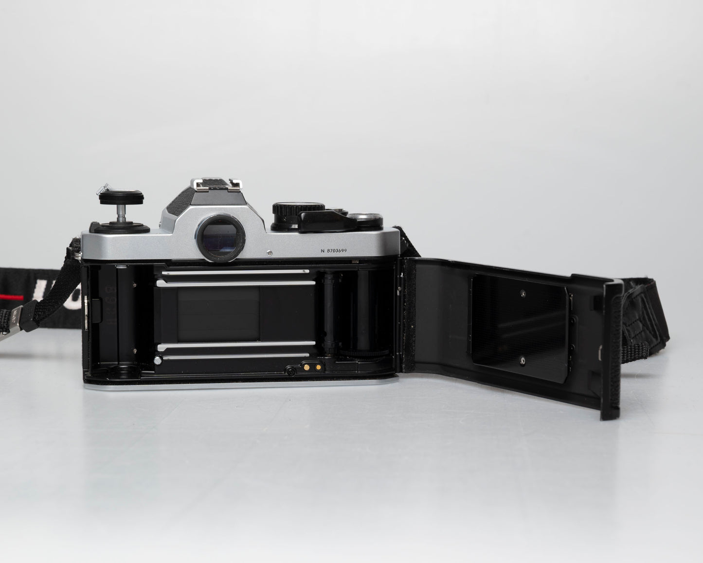 Nikon FM2n 35mm film SLR camera w/ Nikkor 50mm f1.8 lens (serial 8703699)