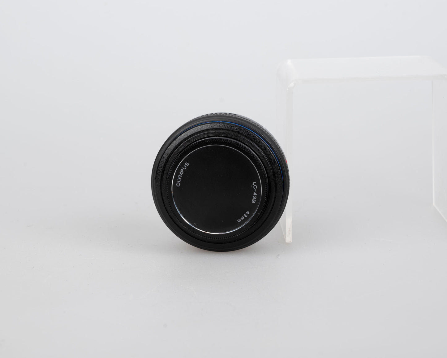 Olympus Zuiko Digital 25mm 1:2.8 Pancake lens (Four-Thirds mount)