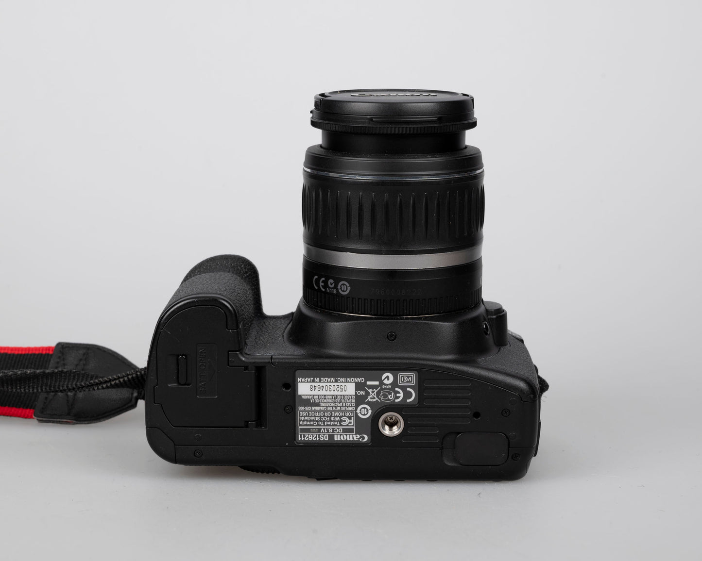 Canon EOS 50D 15.1MP Digital SLR Camera w/ 32GB CF card + 2x Battery w/ charger + EF-S 18-55mm f/3.5-5.6 II lens + manual