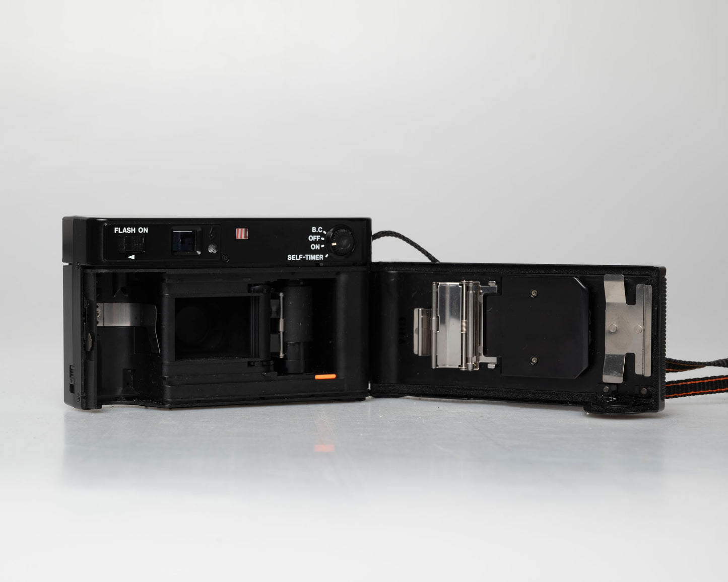 Canon AF35ML 35mm film point-and-shoot camera w/ case (serial 181852) | film🎞tested