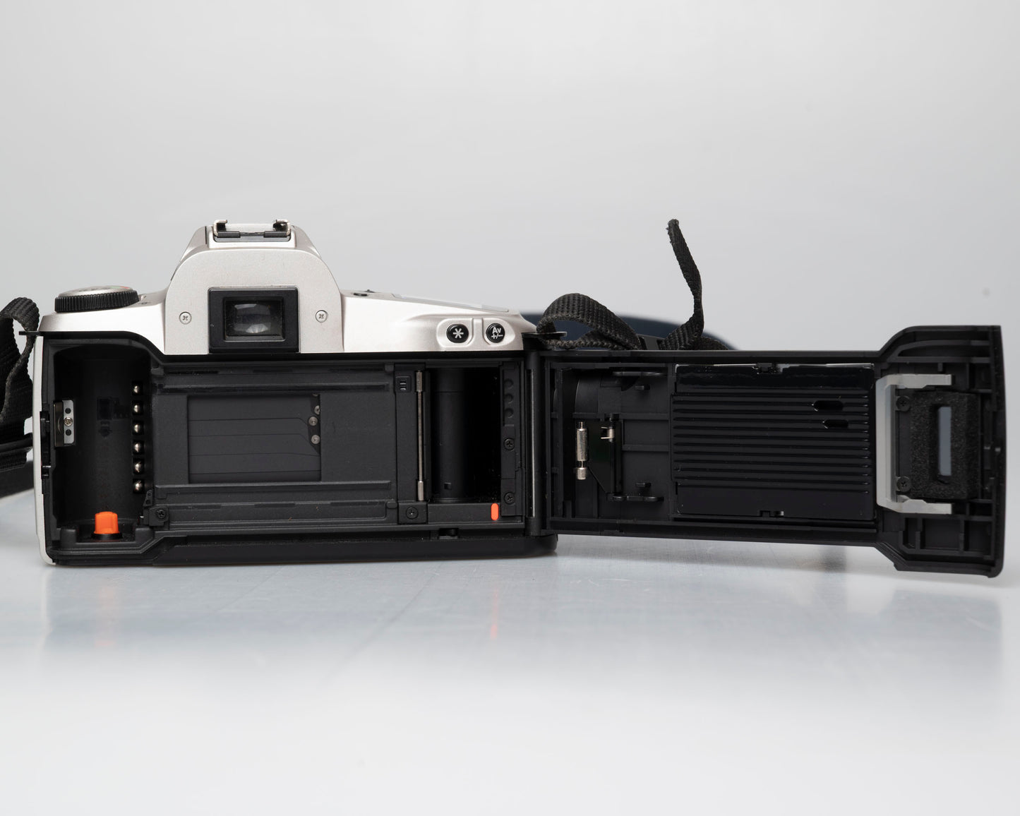 Canon EOS Rebel G 35mm film SLR w/ Canon EF 35-80 lens (serial 5907578)