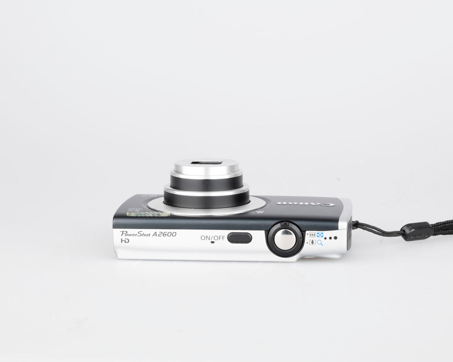 Canon Powershot A2600 digicam w/ 16MP CCD sensor w/ 8GB SD card + battery + charger