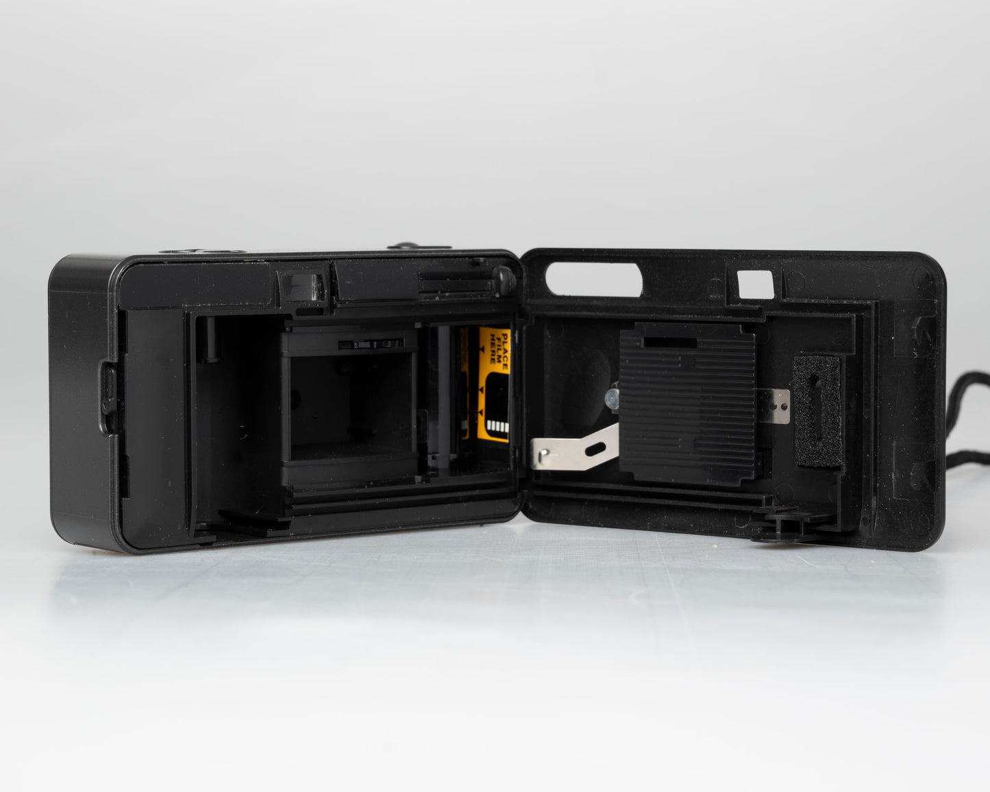 Appareil photo argentique Concord C180 Slim Shot 35 mm (série AB909797)