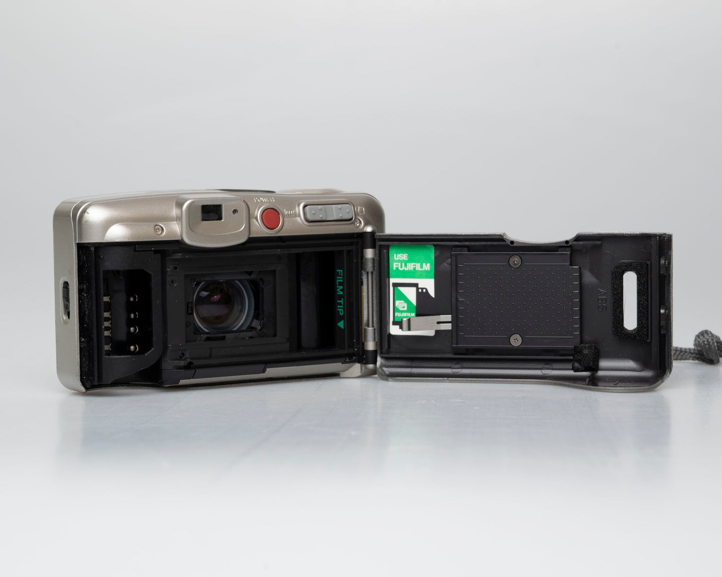 Fujifilm Discovery S1200 Zoom Date 35mm camera (serial 1165001)