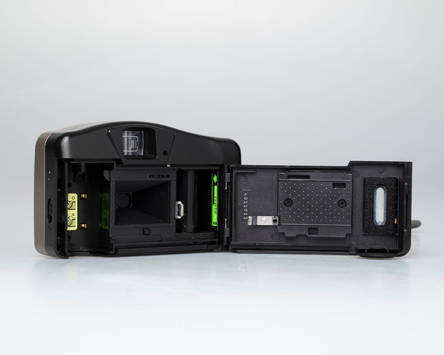 Appareil photo Fujifilm Clear Shot 10 Auto 35 mm avec étui (série 4011813)