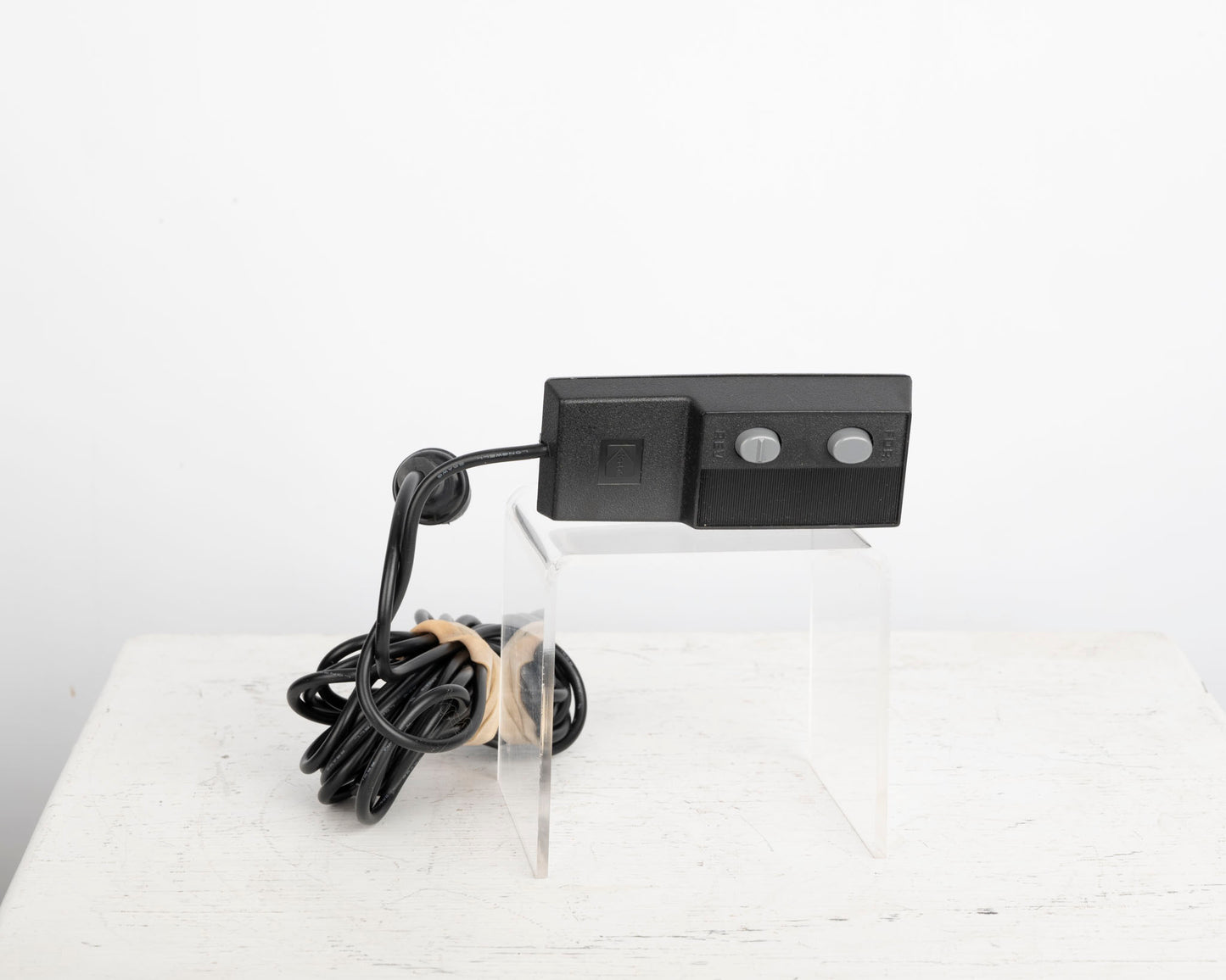 Kodak Carousel 4600 35mm slide projector w/ Ektanar C 102mm f2.8 lens (serial 179613)