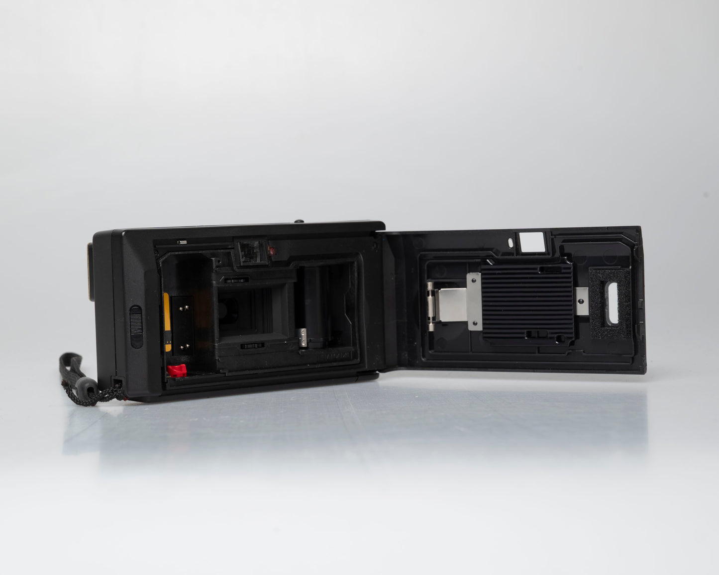 Kodak Star 635 35mm camera w/ case + manual (serial 50612978)