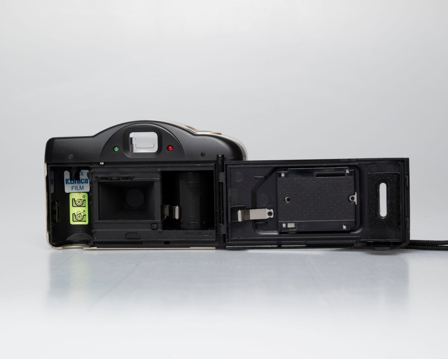 Konica Pop BF-88 appareil photo compact 35mm (numéro de série BI013202)