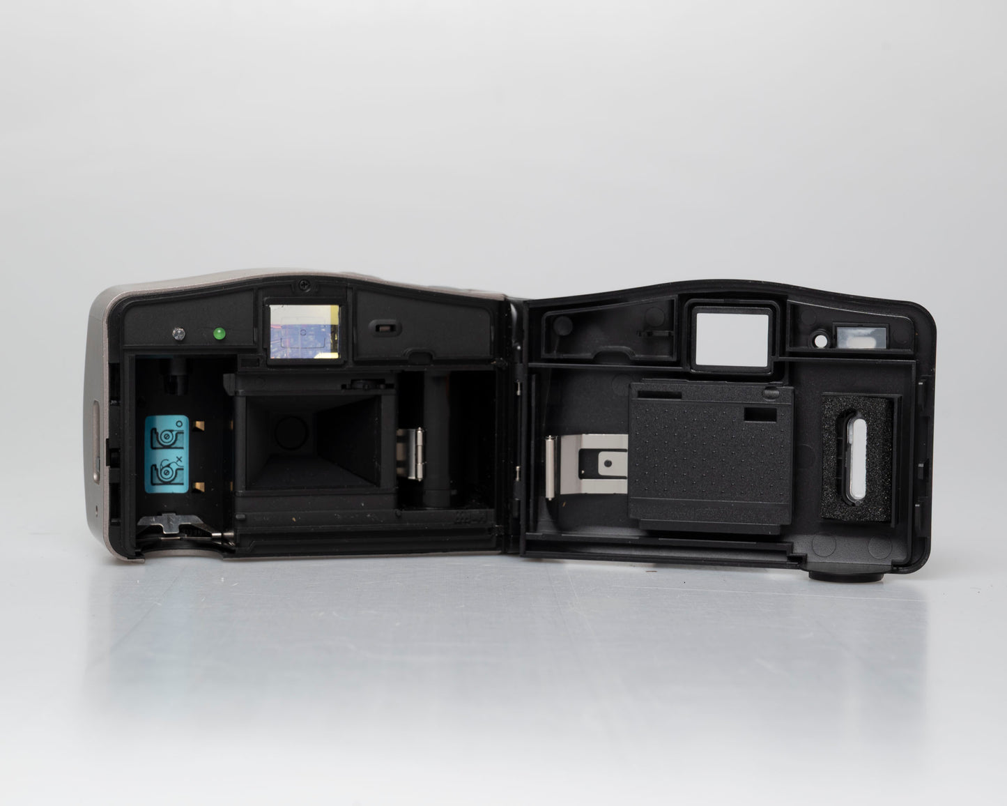 Minolta AF Big Finder 35mm camera w/ case (serial 71820113)