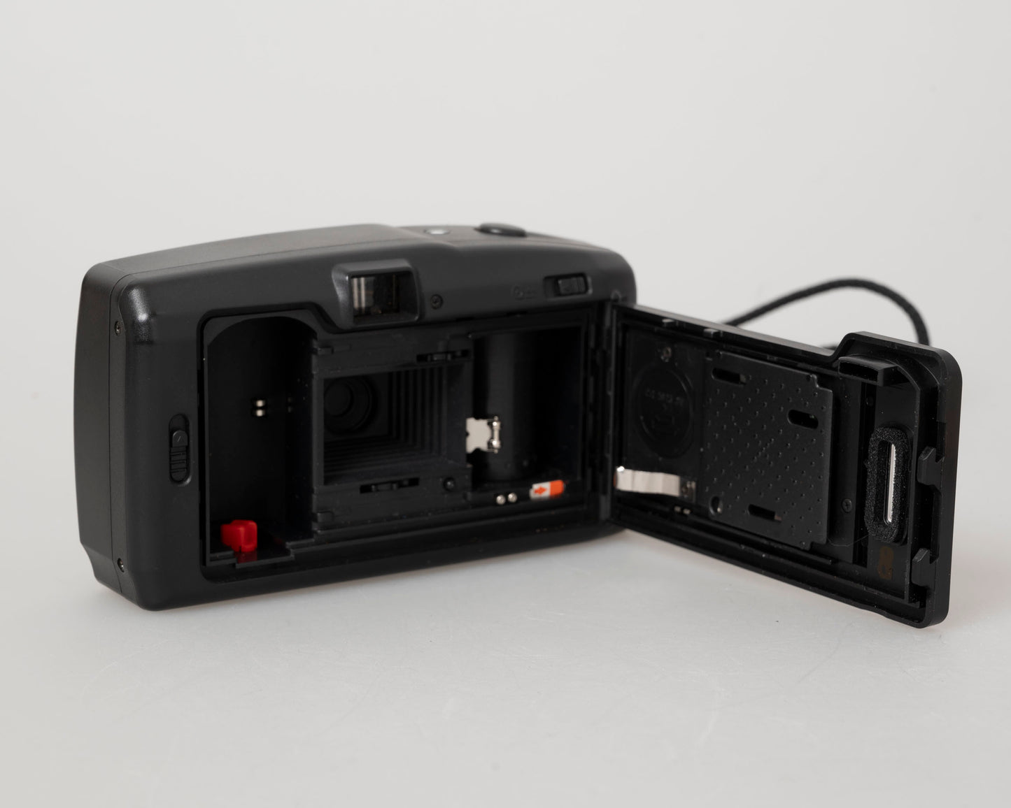 Minolta F15BF 35mm film camera w/ case (serial 41804407)