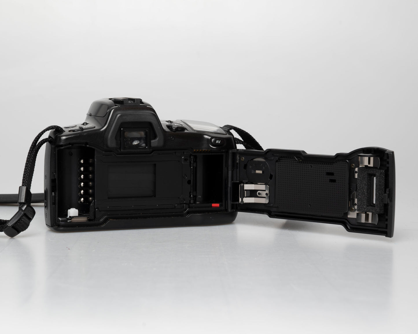 Minolta Dynax 500si 35mm film SLR w/ 35-80mm zoom (serial 95703408)