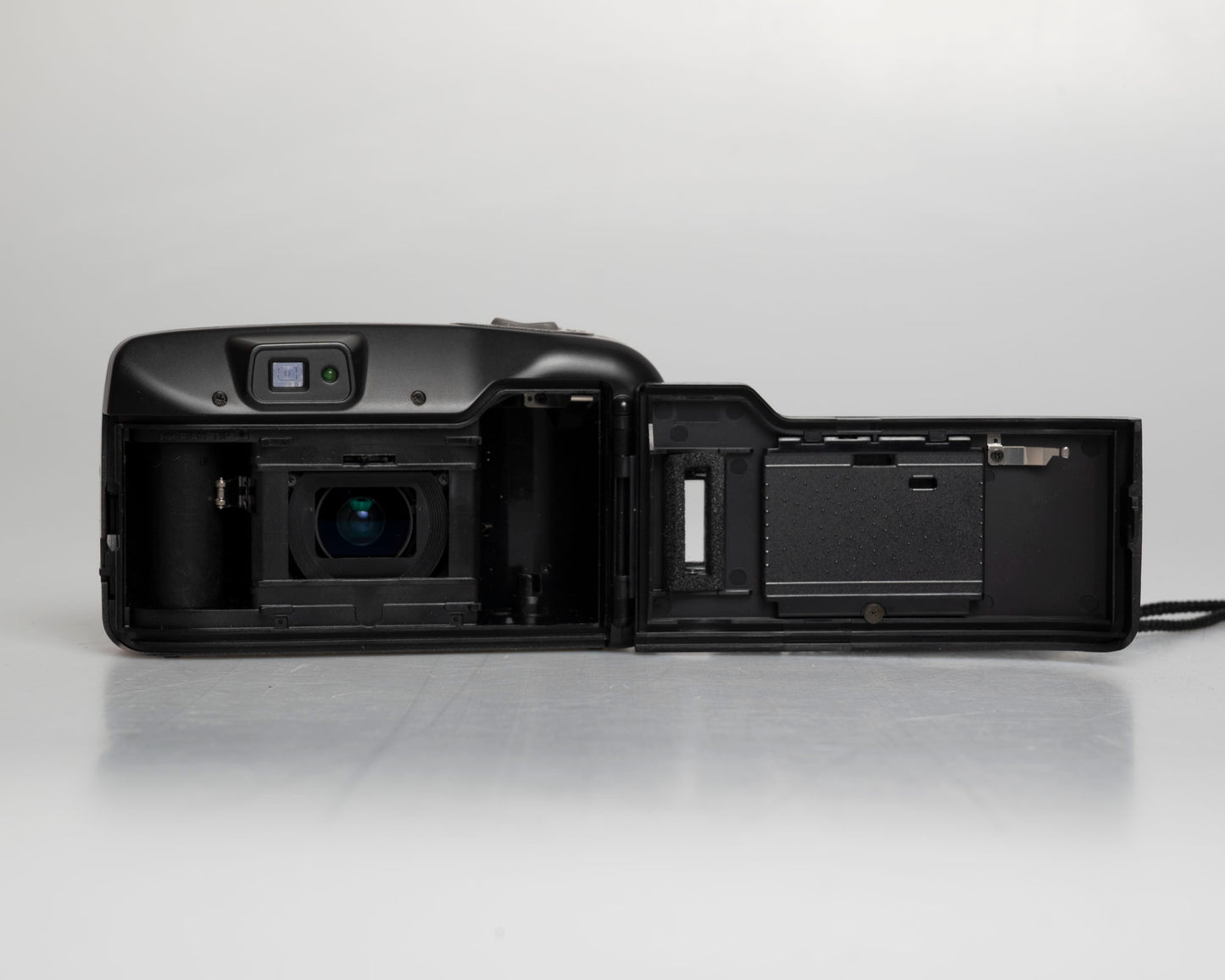 Minolta Zoom 70 35mm camera (serial 40128257)