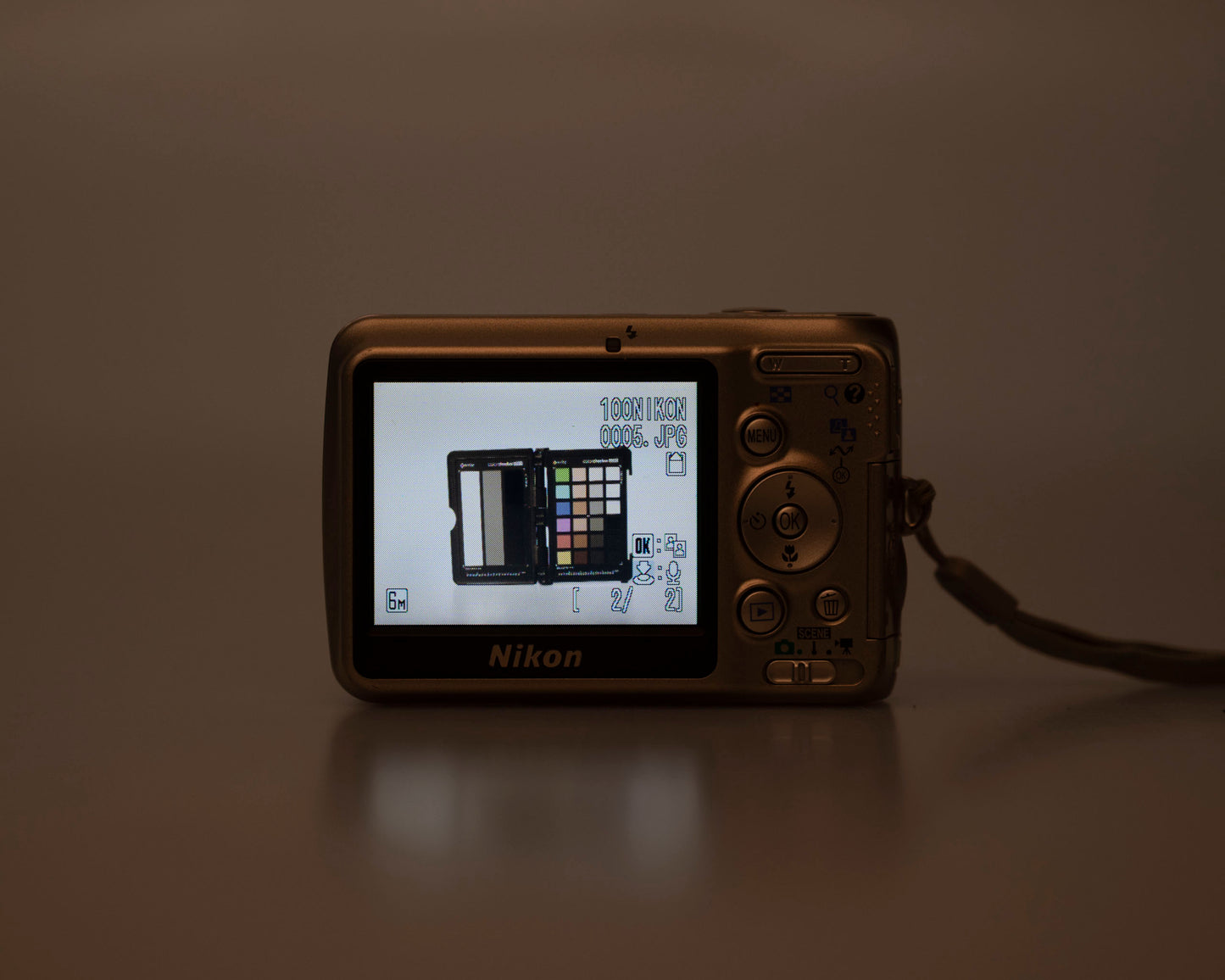 Nikon Coolpix L6 6-megapixel digicam w/8GB SD card