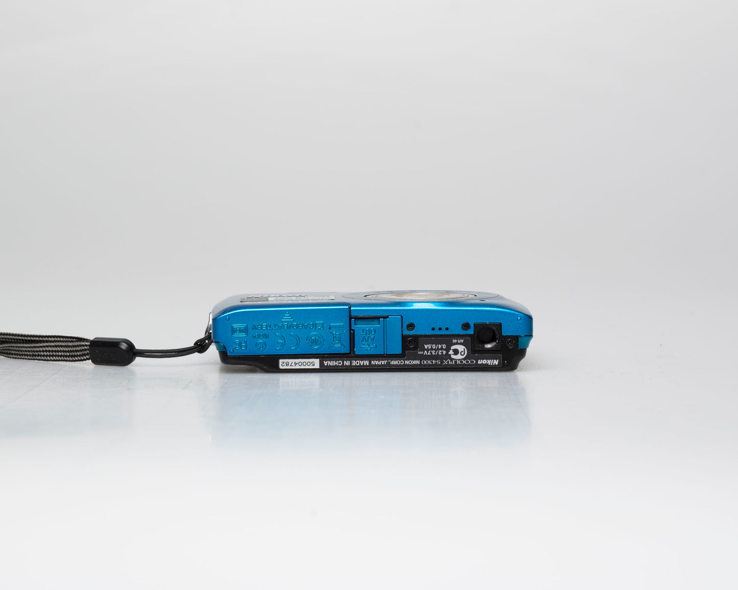 Nikon Coolpix S4300 16MP digicam w/ 8GB SD card + battery + charger (serial 50004782)