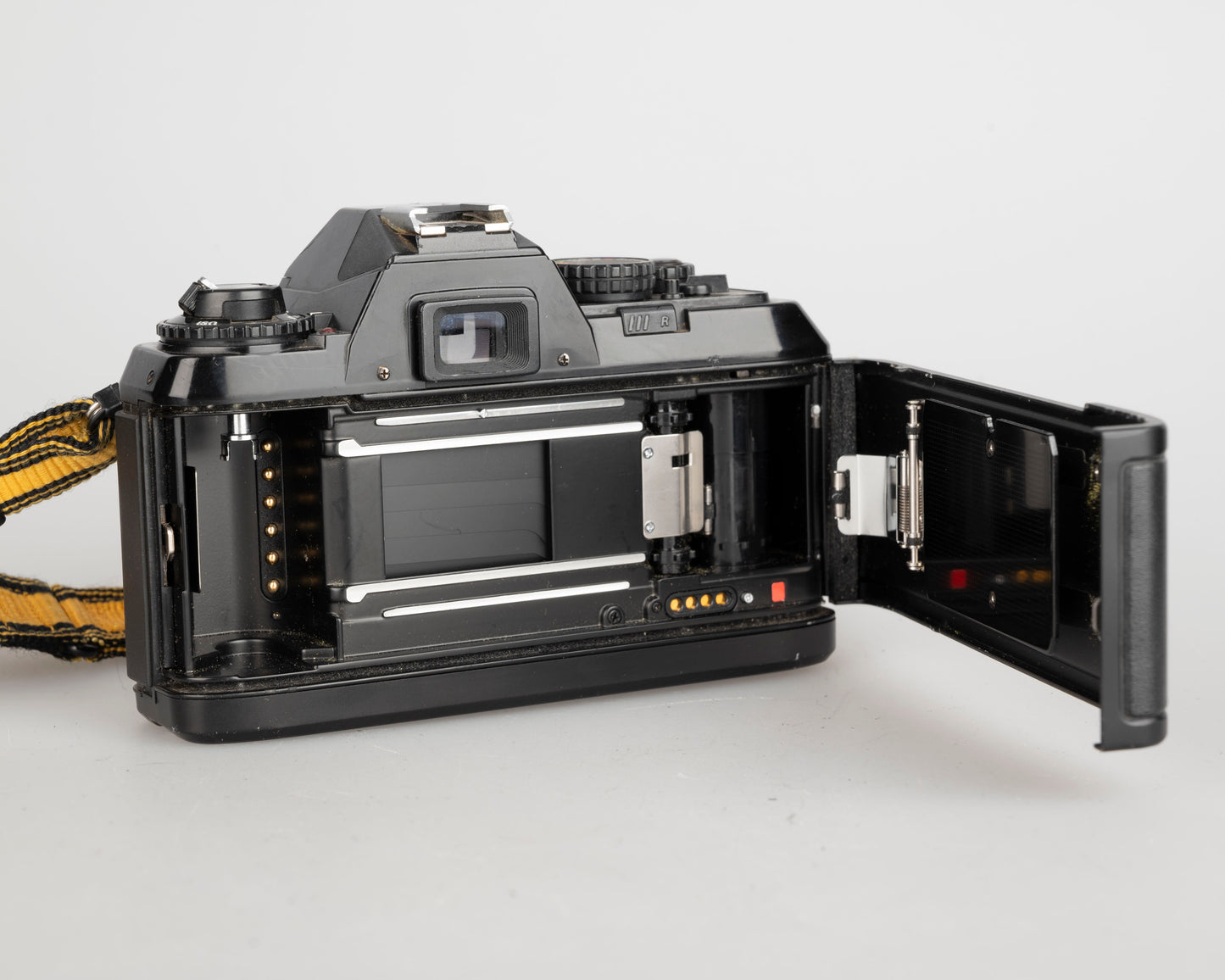 Nikon N2020 35mm film SLR w/ AF Nikkor 50mm f1.8 lens (serial 5387168)