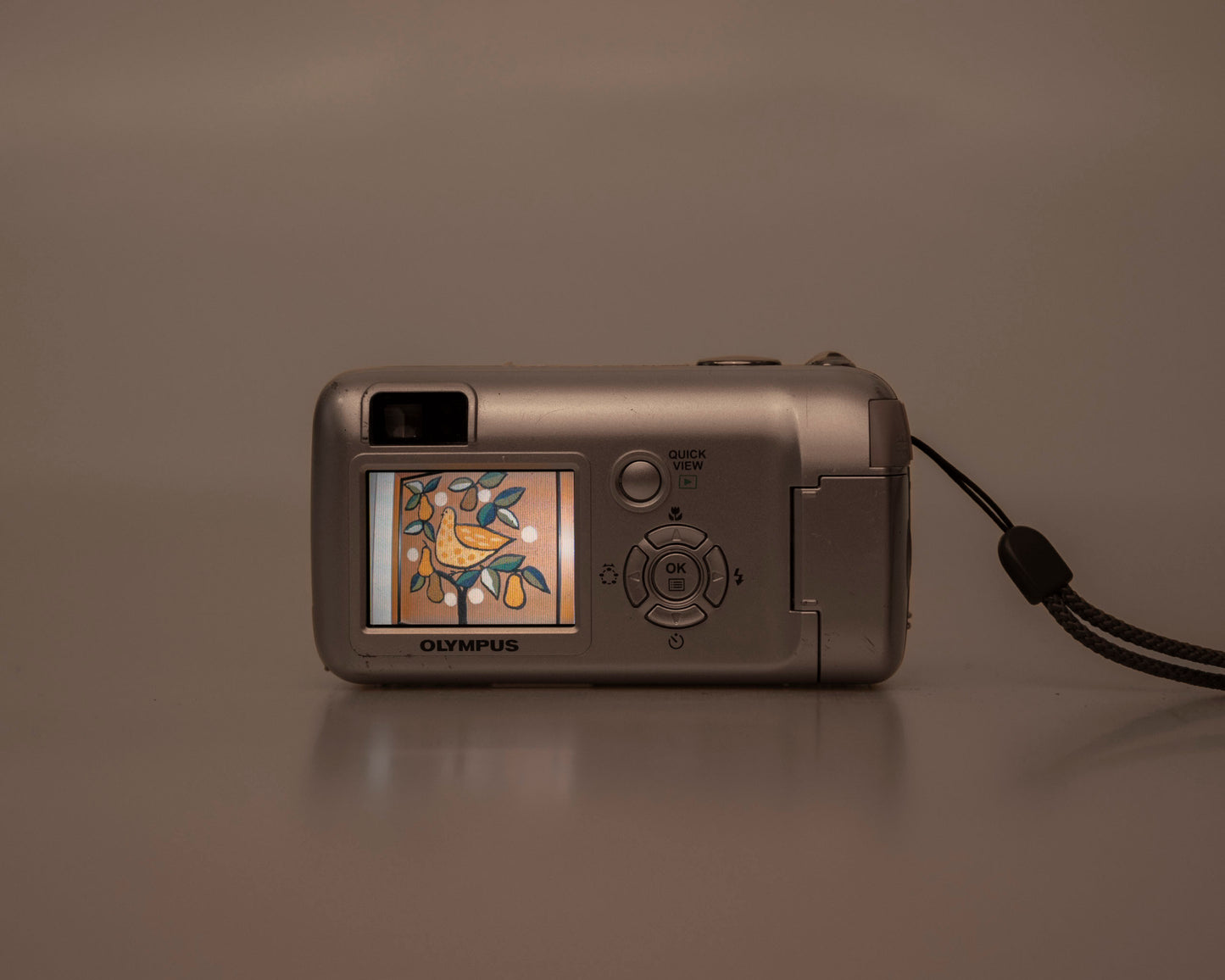 Olympus Camedia D-580 4 MP CCD sensor digicam w/ 256MB XD card (serial 334E24297)