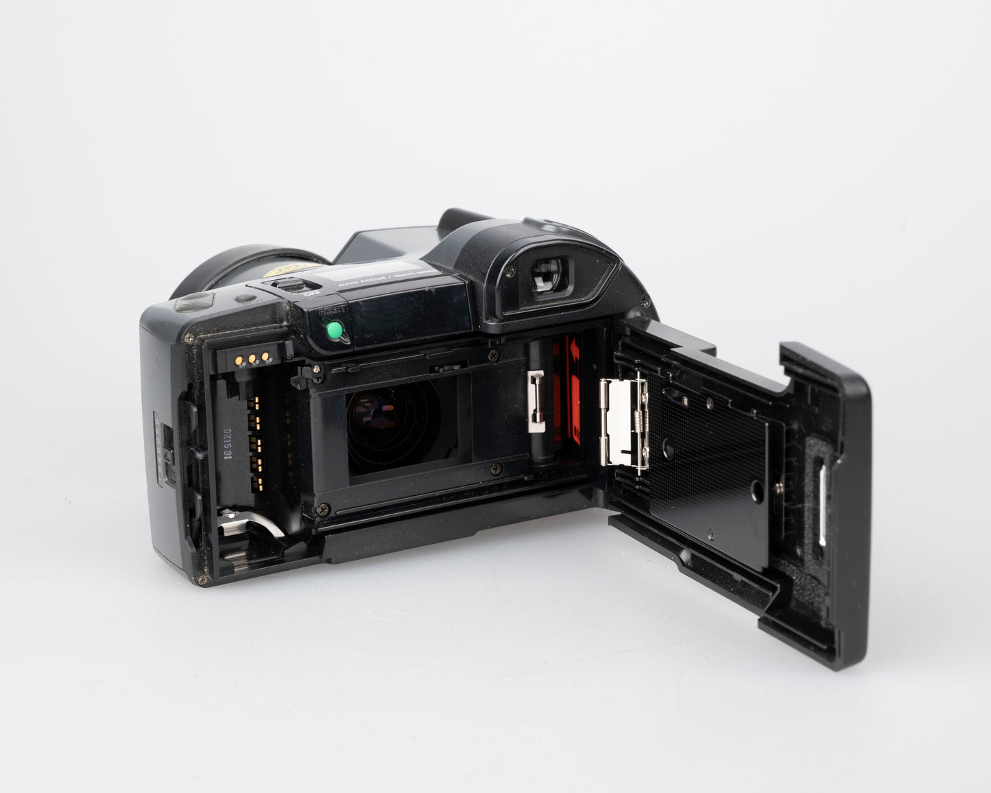 Olympus Infinity SuperZoom 300 35mm film camera (serial 1946056)