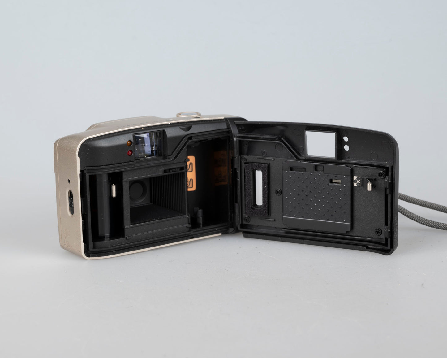 Olympus Trip XB AF-44 35mm camera (serial 5603949)