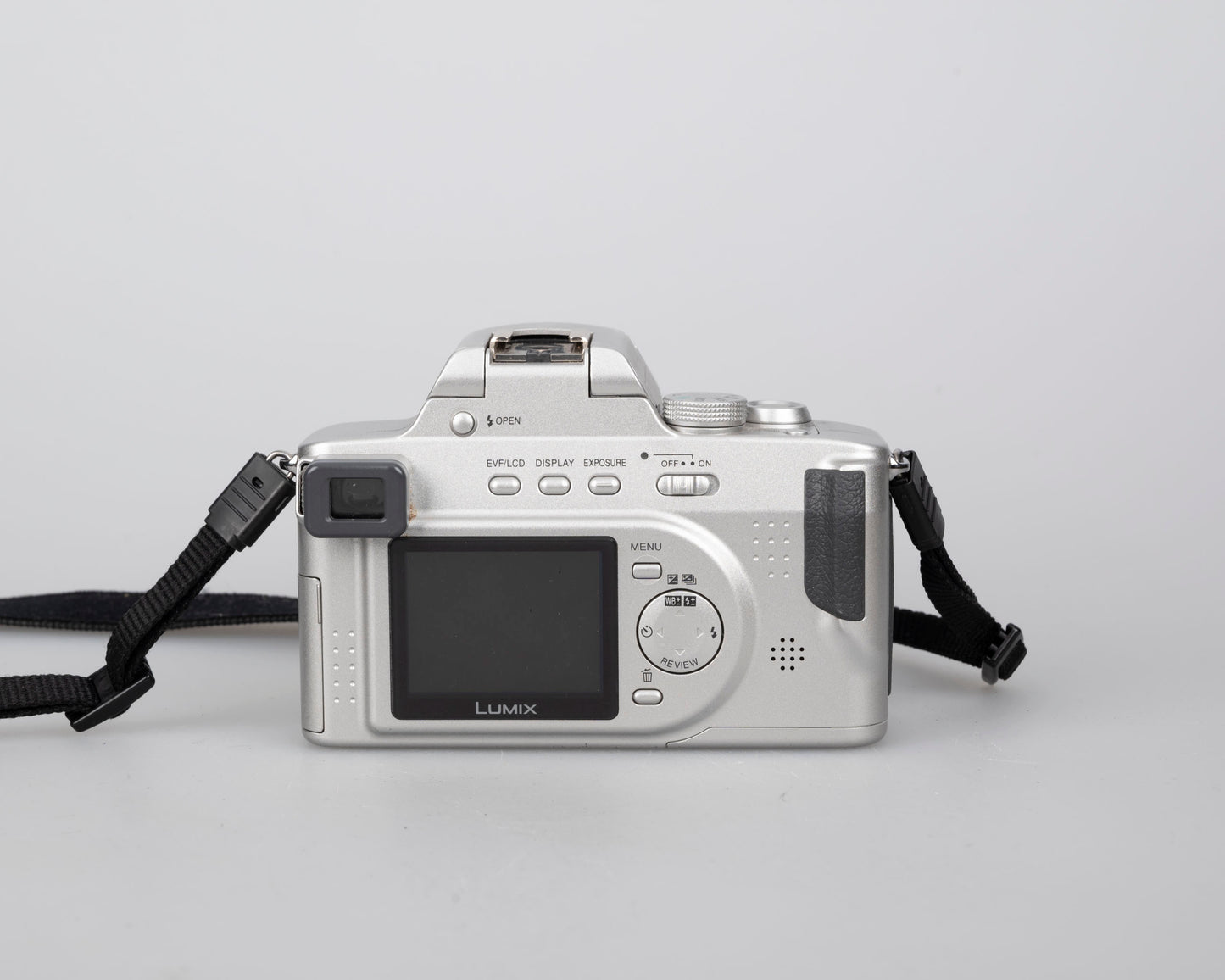 Panasonic Lumix DMC-FZ20 digicam feat/ 5 MP CCD sensor + Leica DC Vario-Elmarit 1:2.8/6-72 ASPH lens w/ charger + battery + 2GB SD card