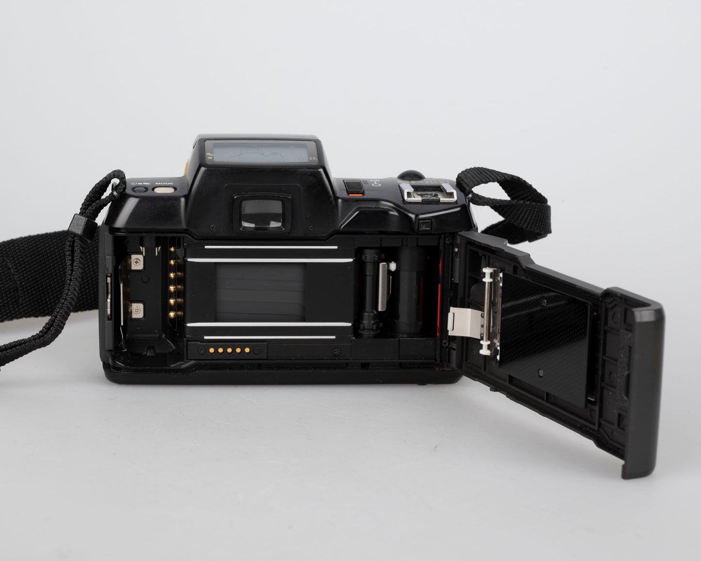 Pentax SF10 35mm SLR w/ SMC Pentax-FA 28-80mm zoom lens (serial 4195760)