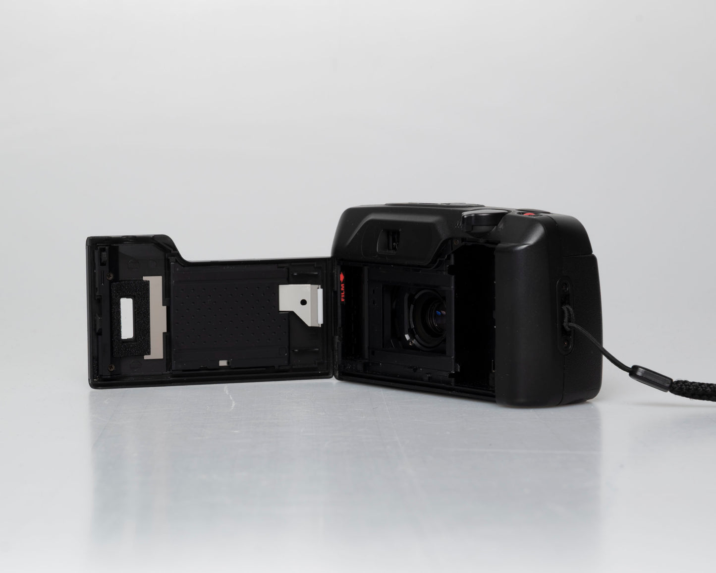 Pentax Espio 738G 35mm camera w/ case (serial 1628781)