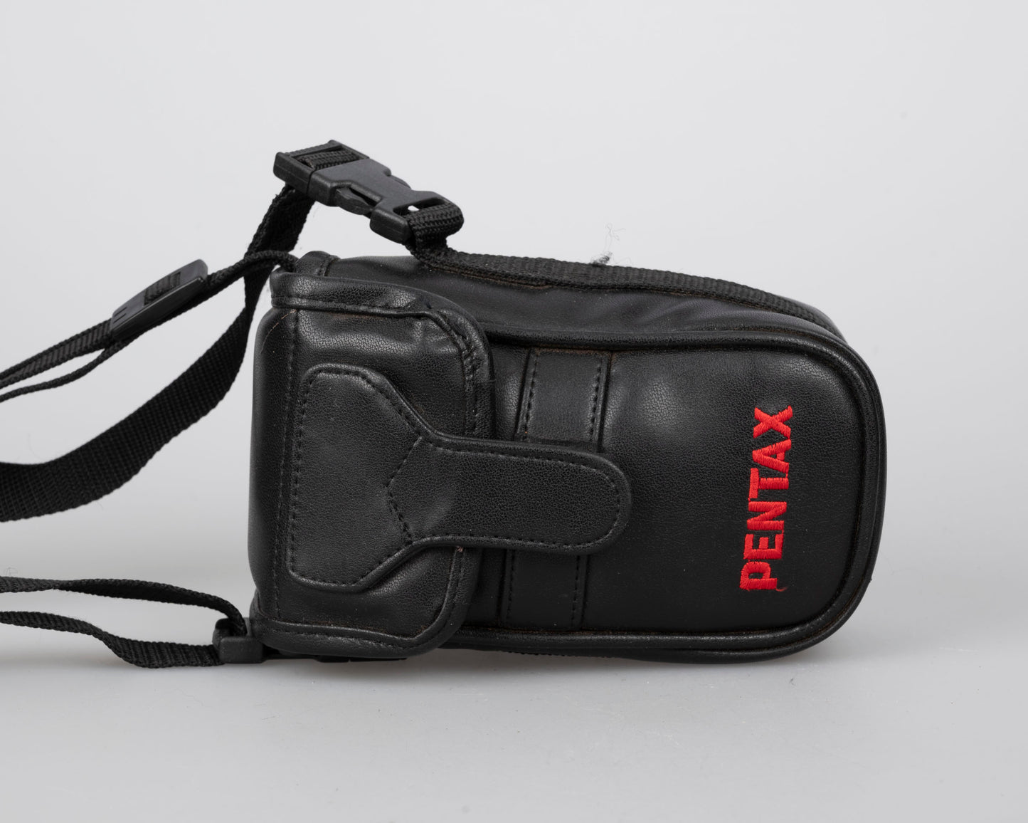 Pentax Zoom 105-R 35mm camera w/case (serial 1318471)