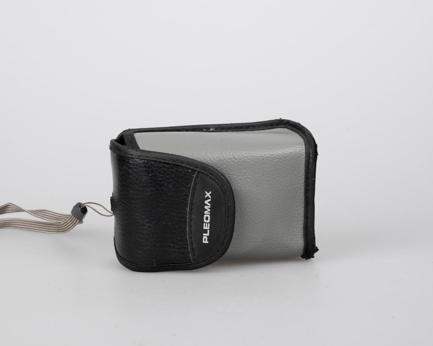 Pleomax (Samsung) Pleo 800 35mm film camera w/ case