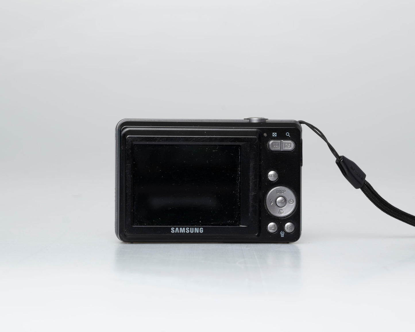 Samsung SL102 10.2 MP CCD sensor digicam w/ 2GB SD card + battery + charger (serial A1V3C908B0187L))