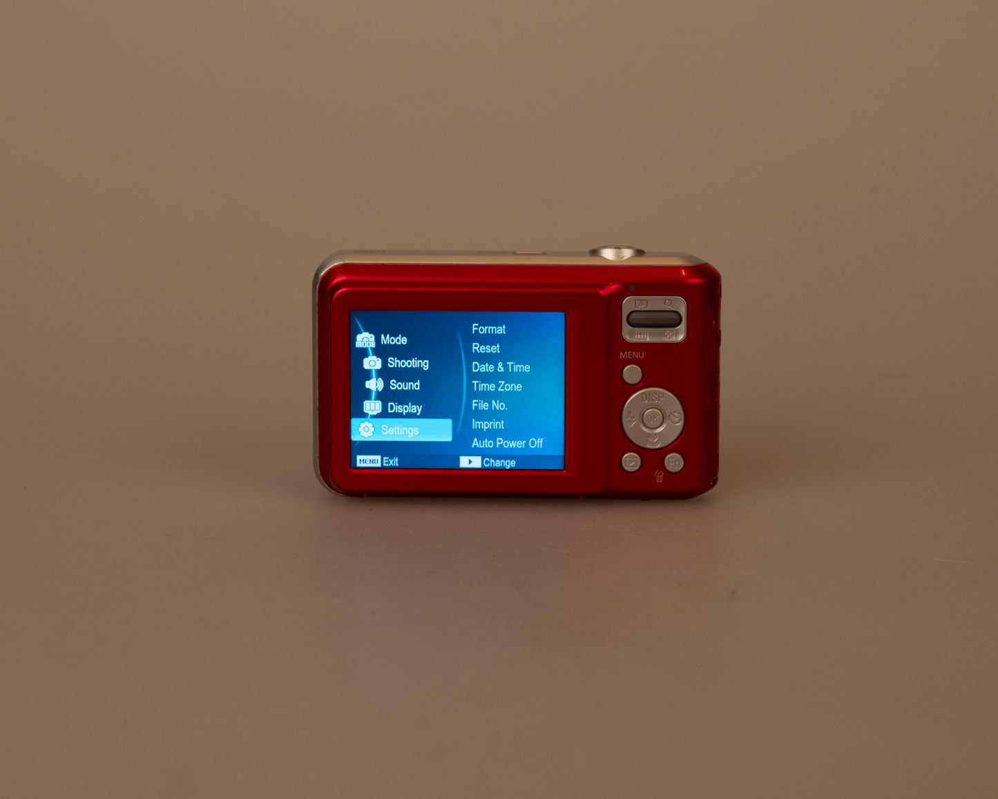 Samsung ES65 10 MP CCD sensor digicam w/ 4GB SD card + battery + charger