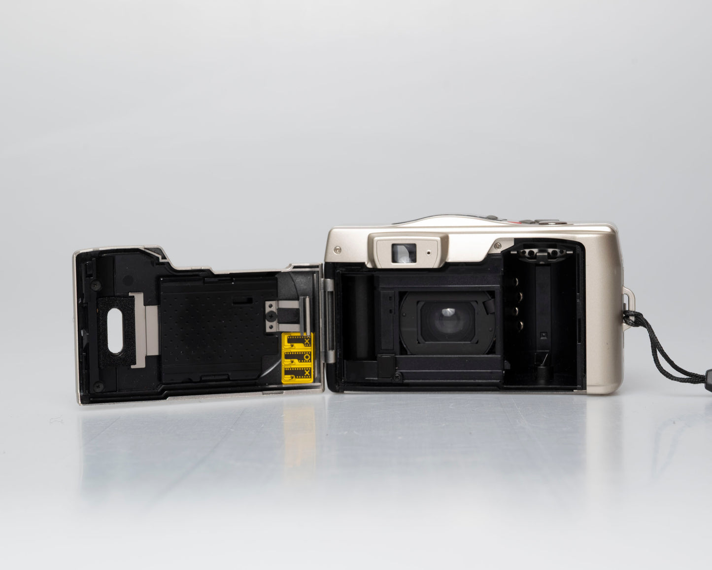 Samsung Maxima 60XL compact 35mm camera (serial 99601440)