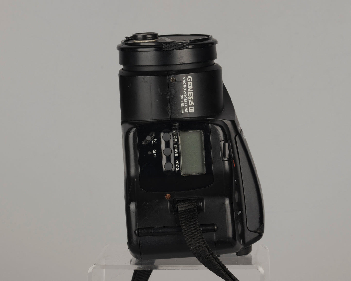 Chinon Genesis III 'bridge' 35mm film SLR with 38-110mm lens