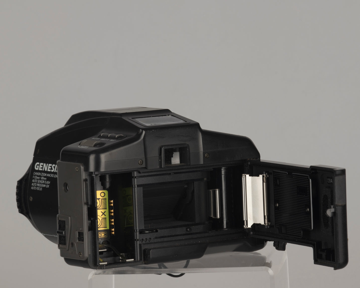 Reflex à film 35 mm Chinon Genesis 'bridge' avec objectif 35-80 mm