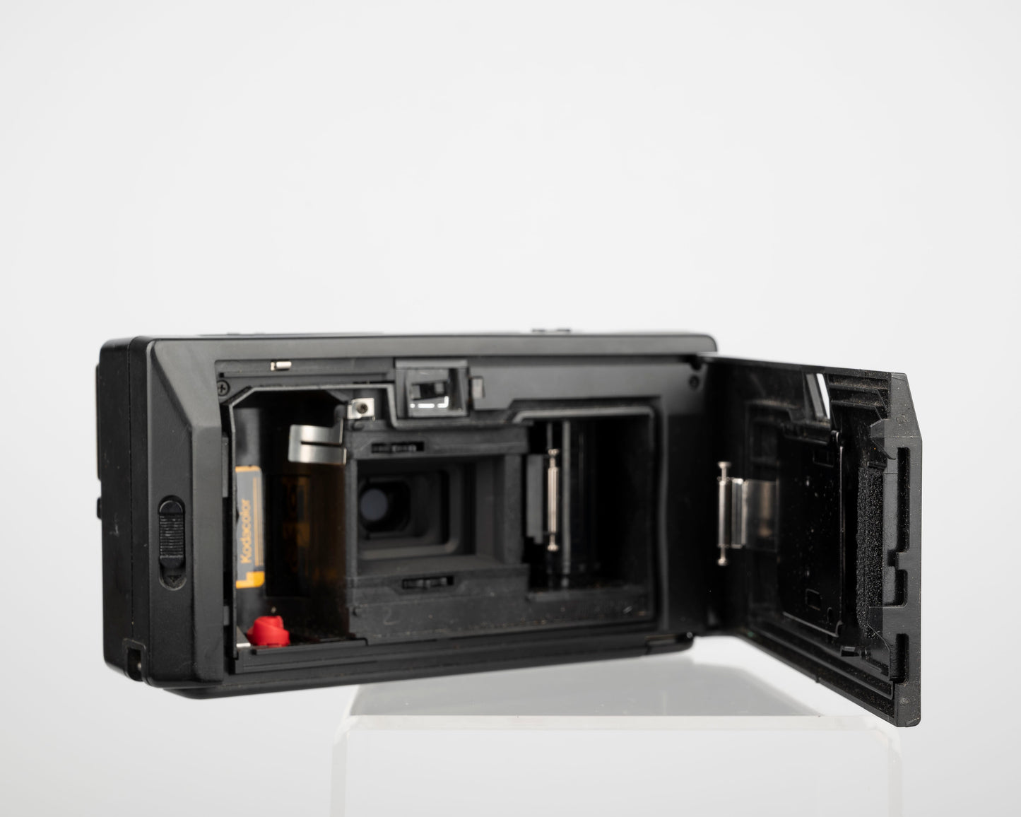 Kodak S-Series S300MD 35mm film camera (serial 048072565)