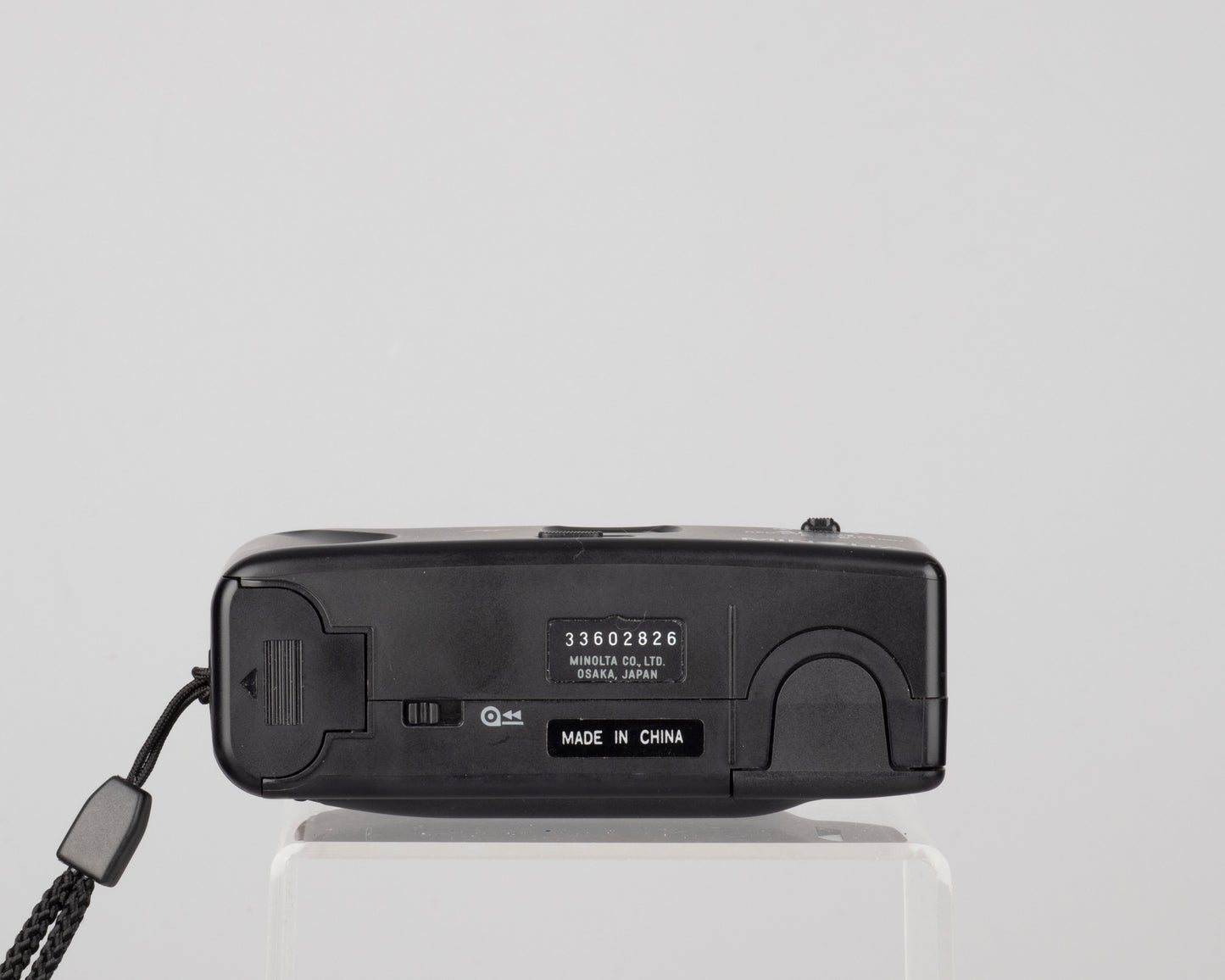 Appareil photo compact Minolta AF101R Date 35 mm avec étui et manuel (série 33602826)