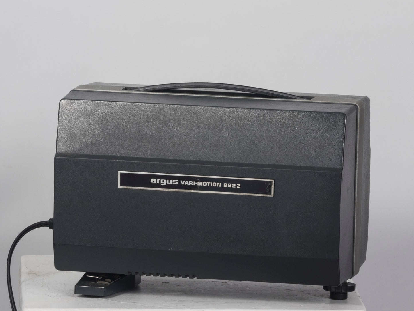 Projecteur Argus Vari-Motion 892Z 8mm et Super 8