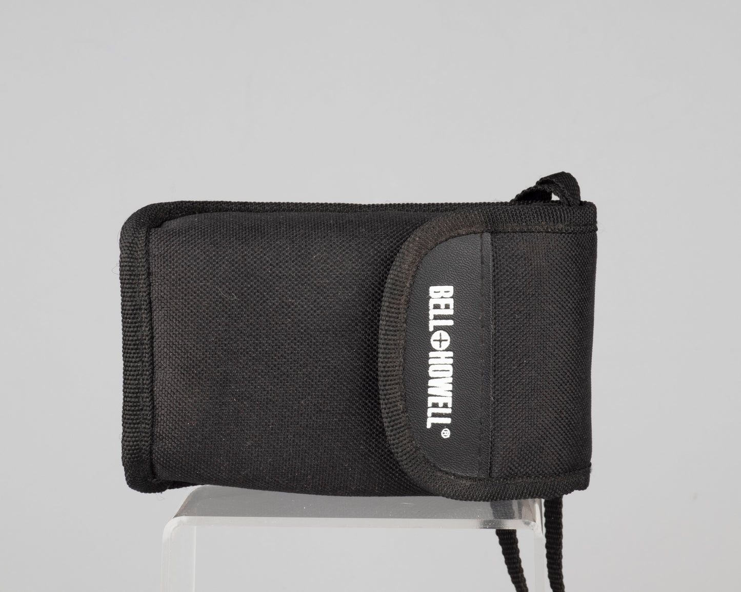 Appareil photo Bell and Howell 706 Auto Flash 35 mm avec étui (série 00J52843)