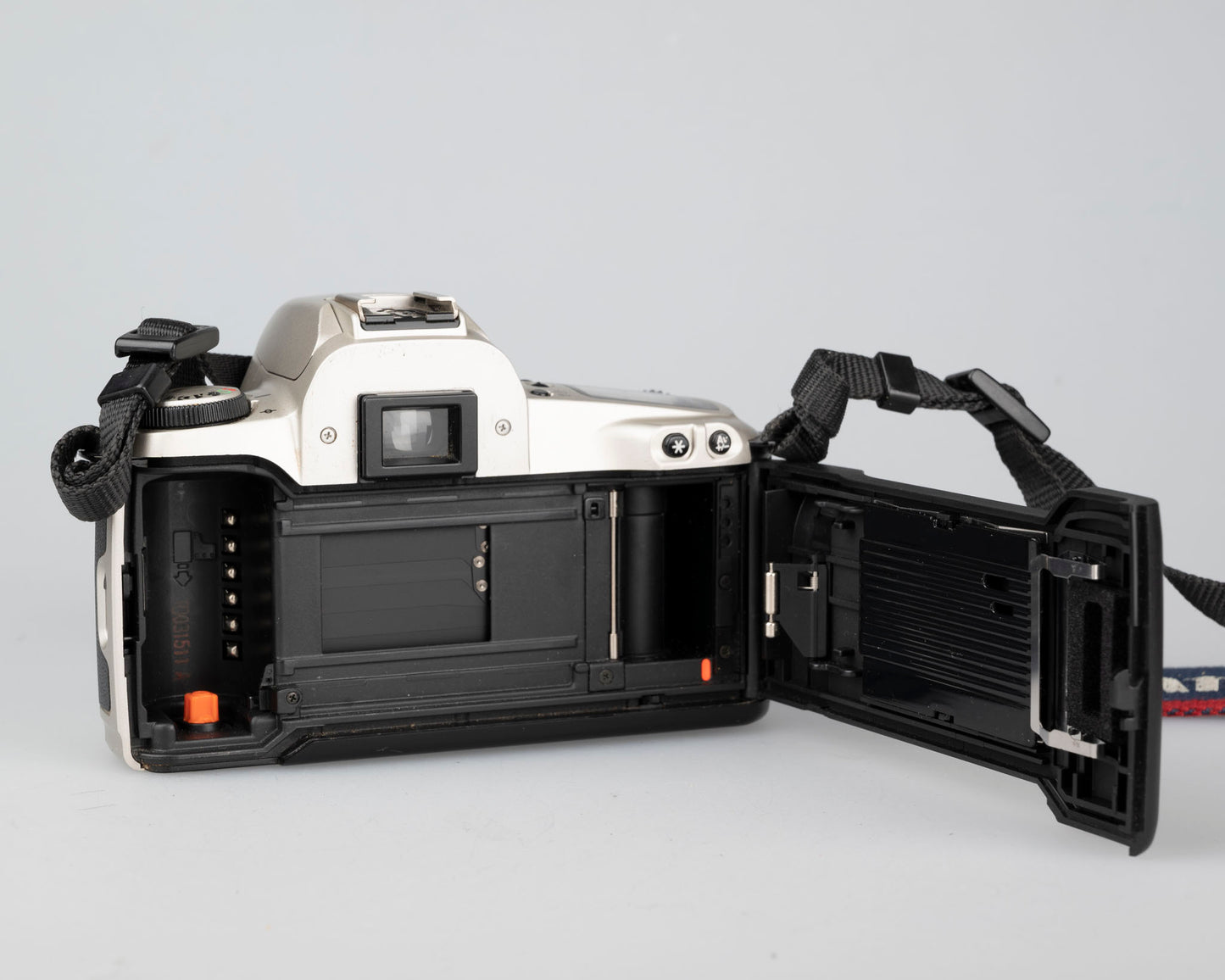 Canon EOS Rebel G 35mm film SLR w/ EF 28-90mm lens (serial 4108062)