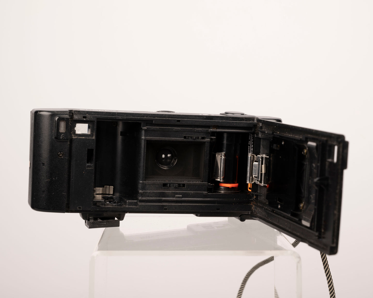 Canon Snappy 50 35mm camera (serial 118810)