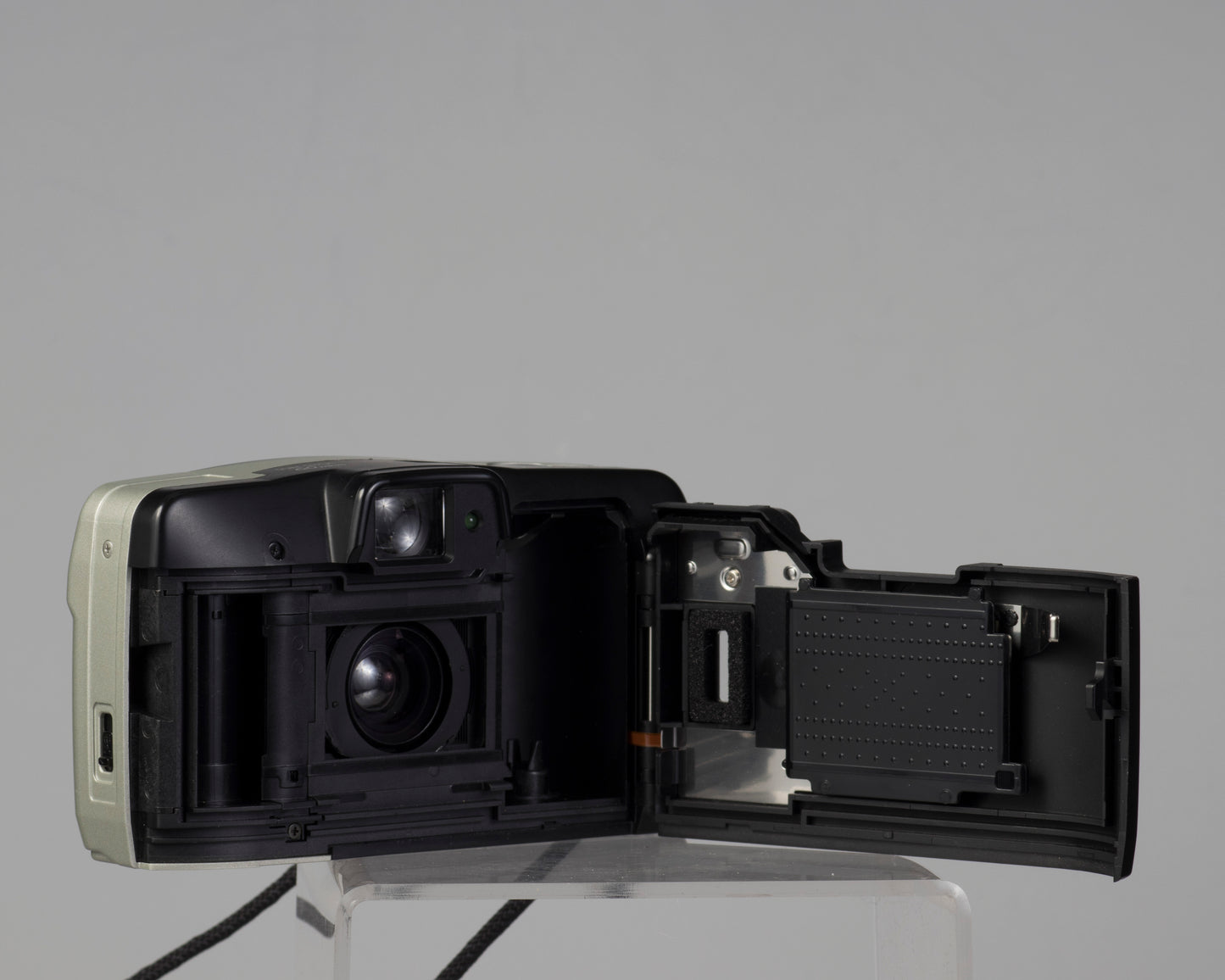 Canon Sure Shot 60 Zoom back view