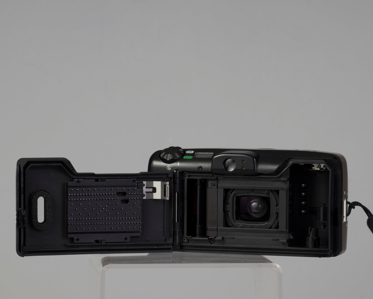 Canon Sure Shot 85 Zoom (back open)