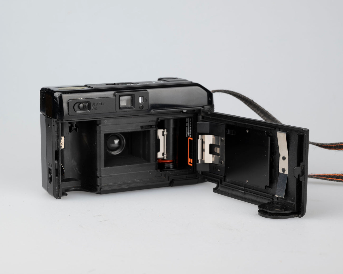 Canon Sure Shot (aka AF35M II or Autoboy 2) 35mm film point-and-shoot w/ case (serial 3395219)