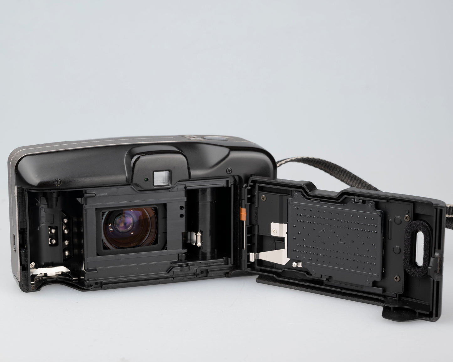 Canon Sure Shot Z115 35mm film camera w/ case (serial 2250146)