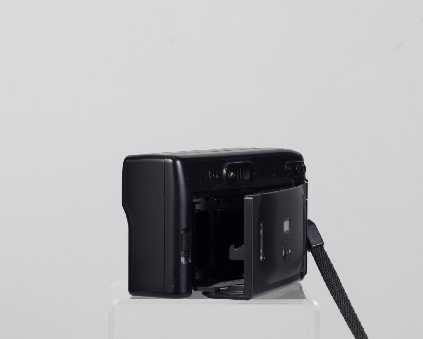 Fuji DL-90 35mm film camera (serial 91211970)