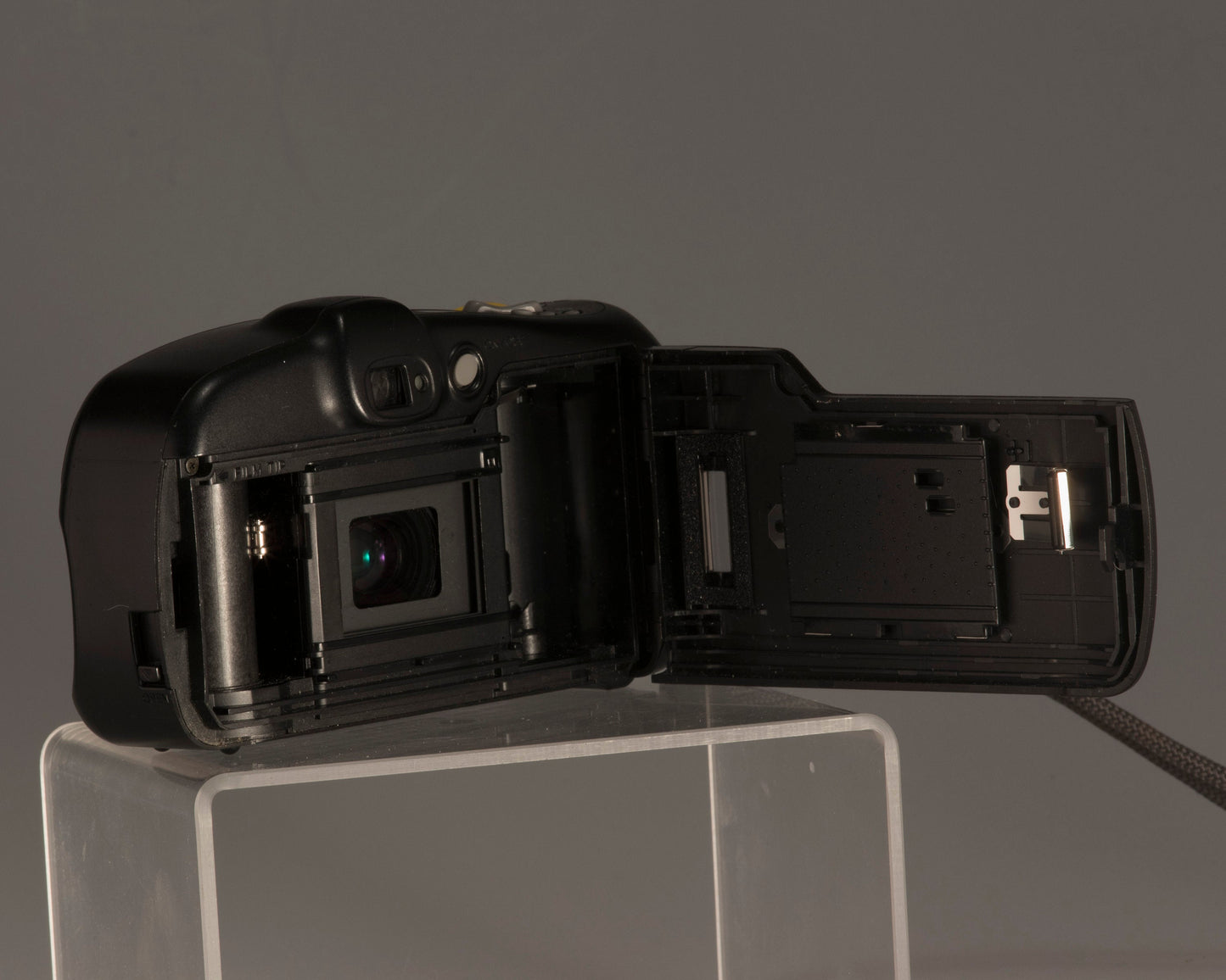 Minolta Freedom Action Zoom 35mm camera