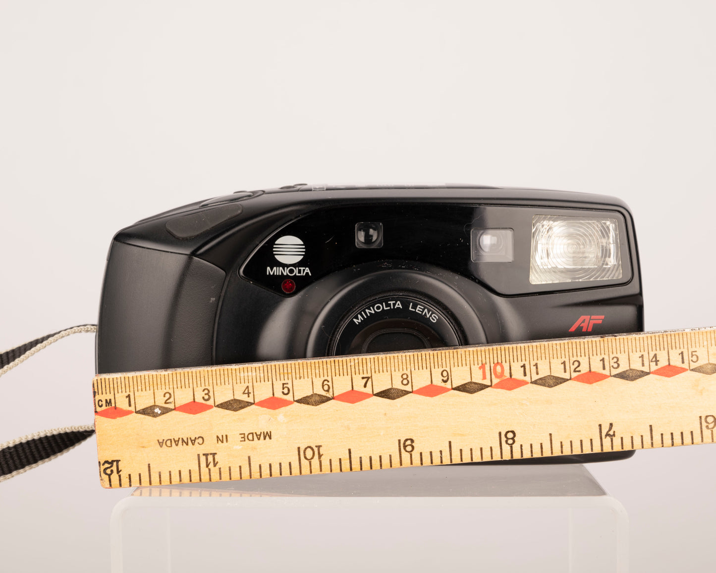 Minolta Freedom Zoom 90EX 35mm film camera (serial 95704605)