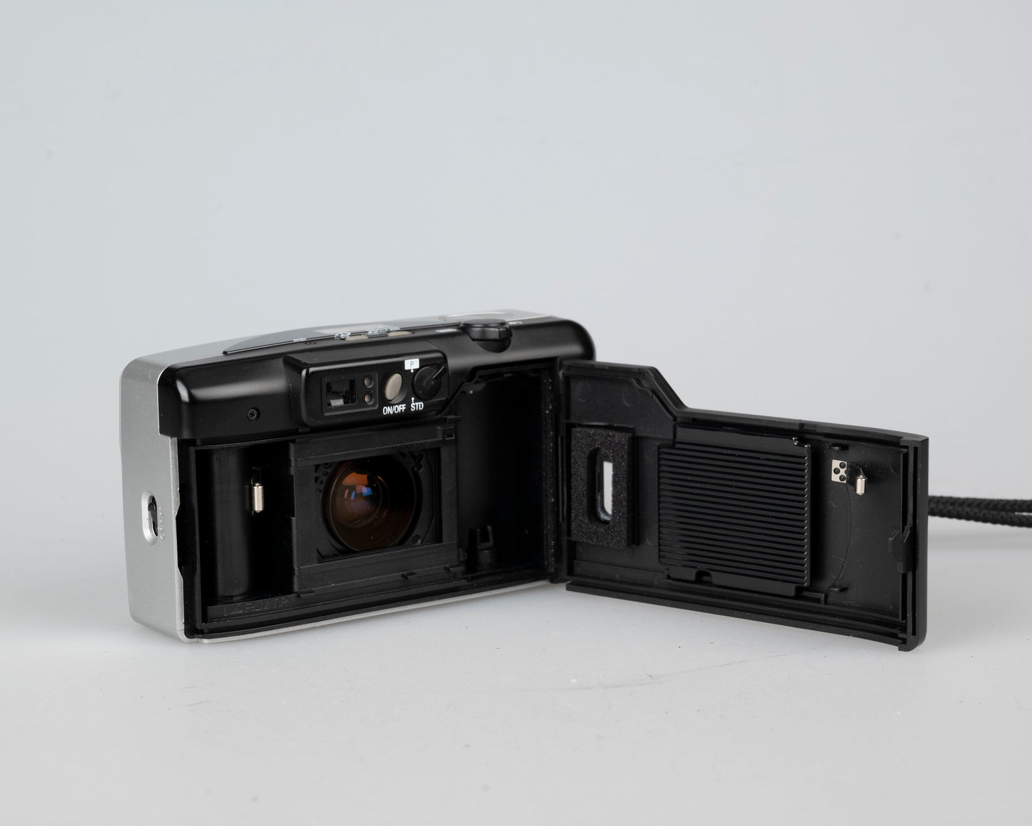 Minox CD 140 35mm film camera w/ case + manual