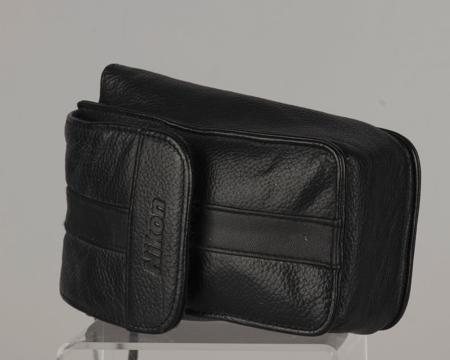 Nikon One Touch Zoom 90 35mm camera with case and manual (serial 5146805)