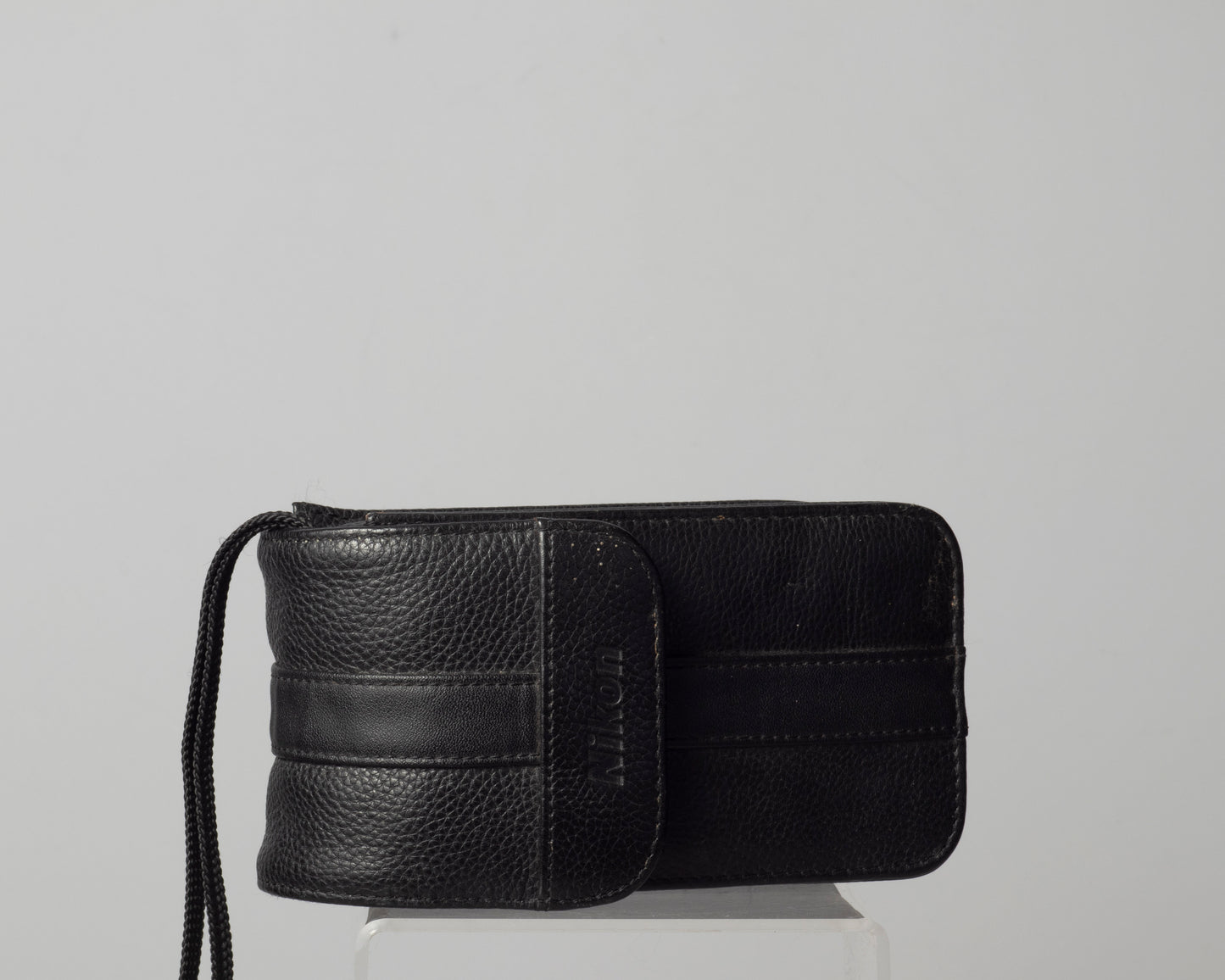 Nikon Zoom 500AF 35mm camera with case and manual (serial 7062642)